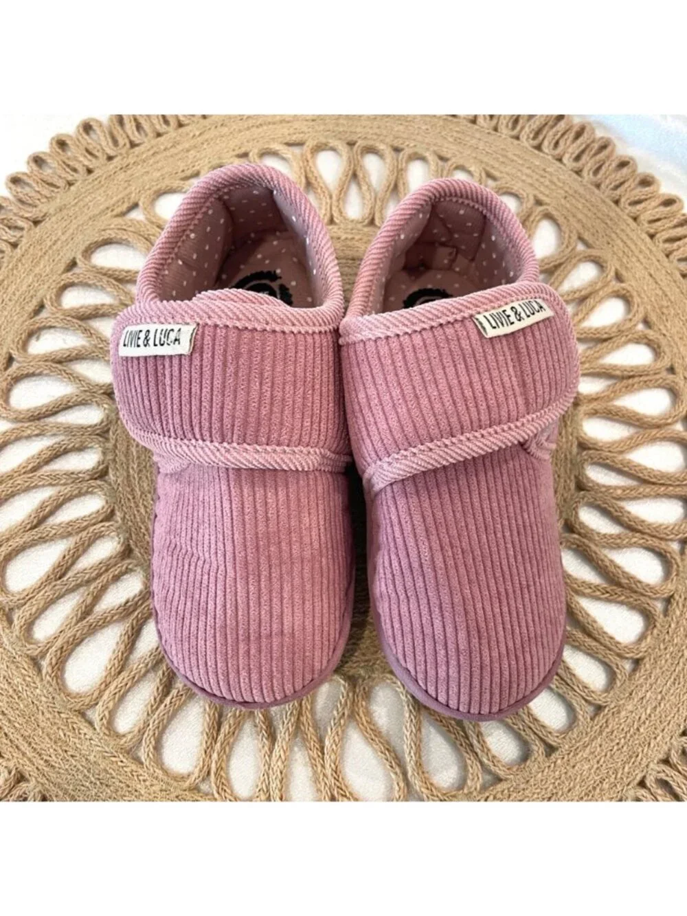 Livie and Luca Hug Rose Slipper House Shoe Size M